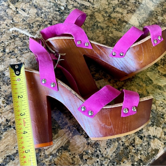 Super cute NEW hot pink/fuchsia heels. Perfect condition. Thick heel. - Picture 3 of 3